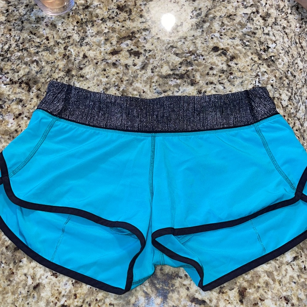 Lululemon Speed Up Shorts 2.5”